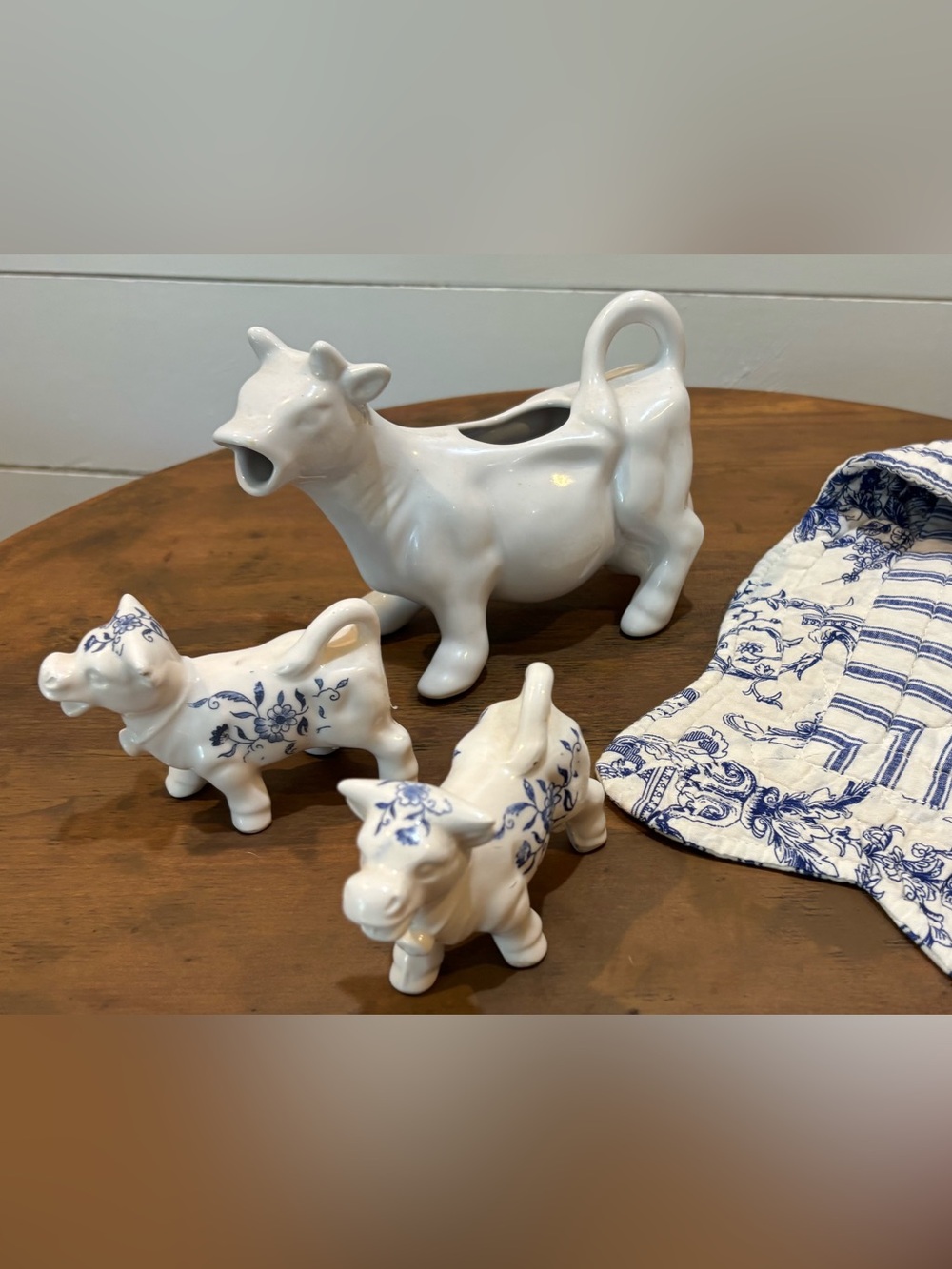 Ceramic Cow Creamer and Salt & Pepper Shakers